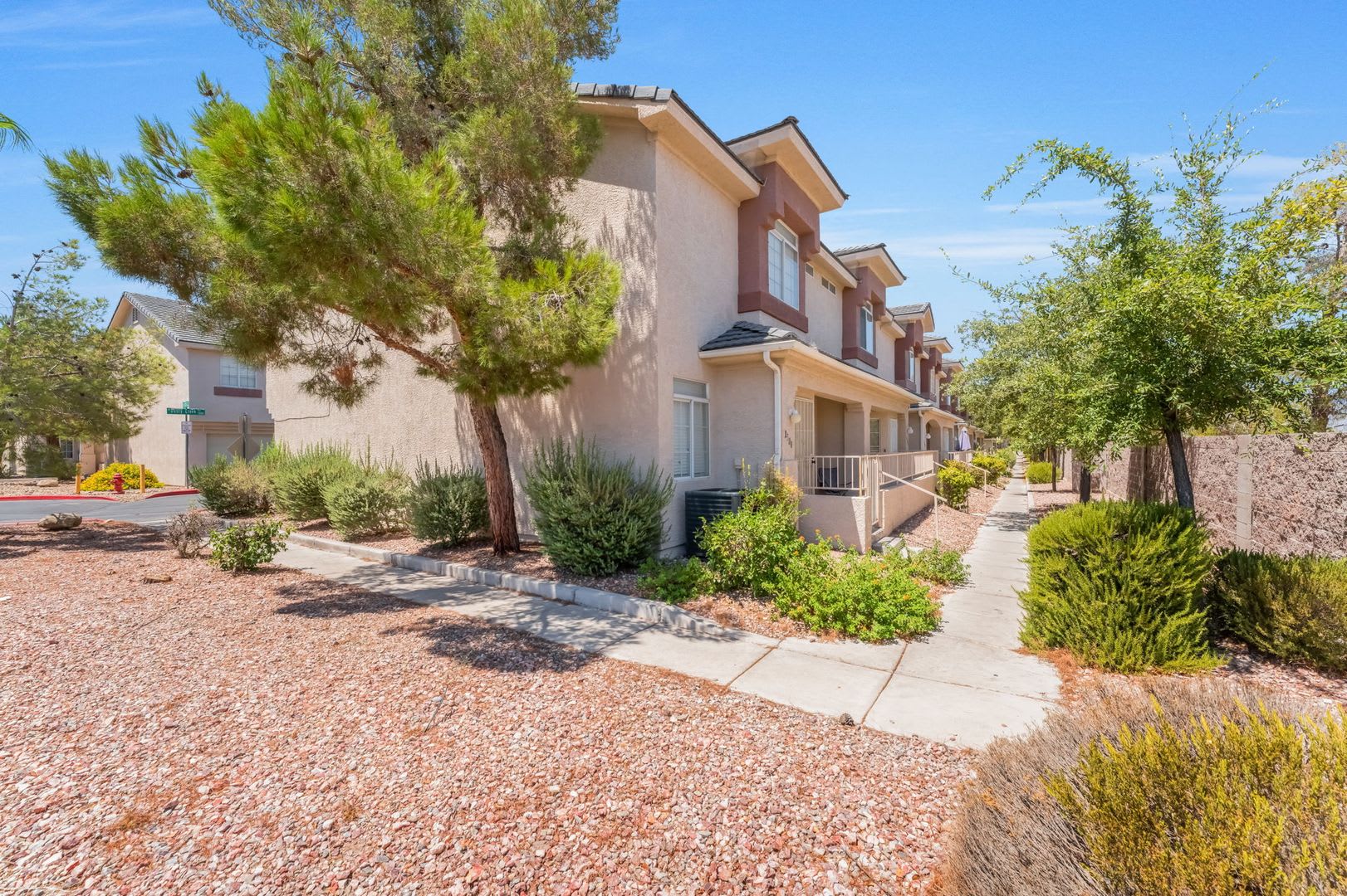 Desert Creek Townhome Retreat! – photo 3