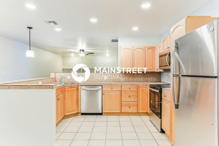 1335 East Ellis Circle – photo 5