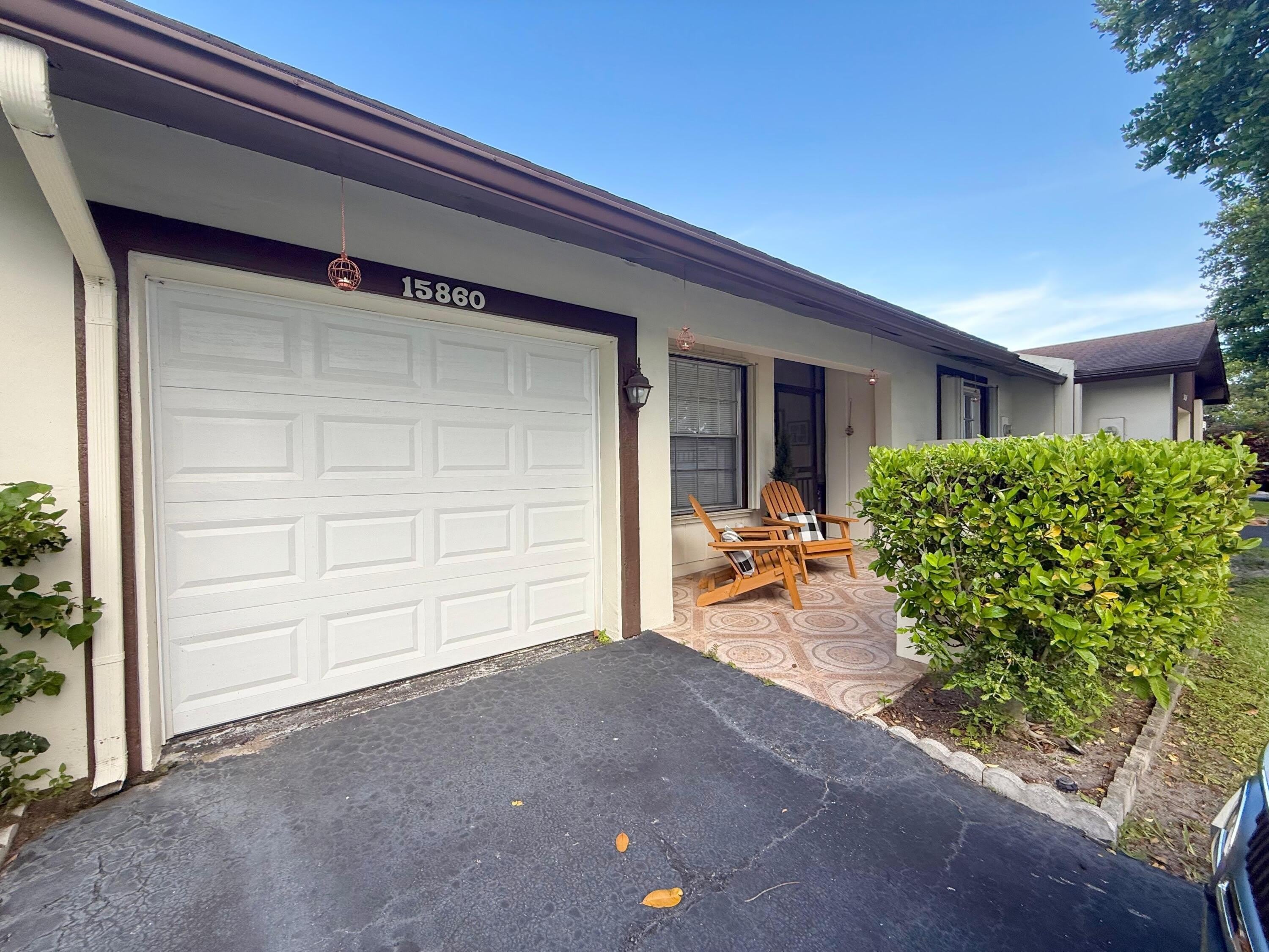 15860 Laurel Oak Circle – photo 4