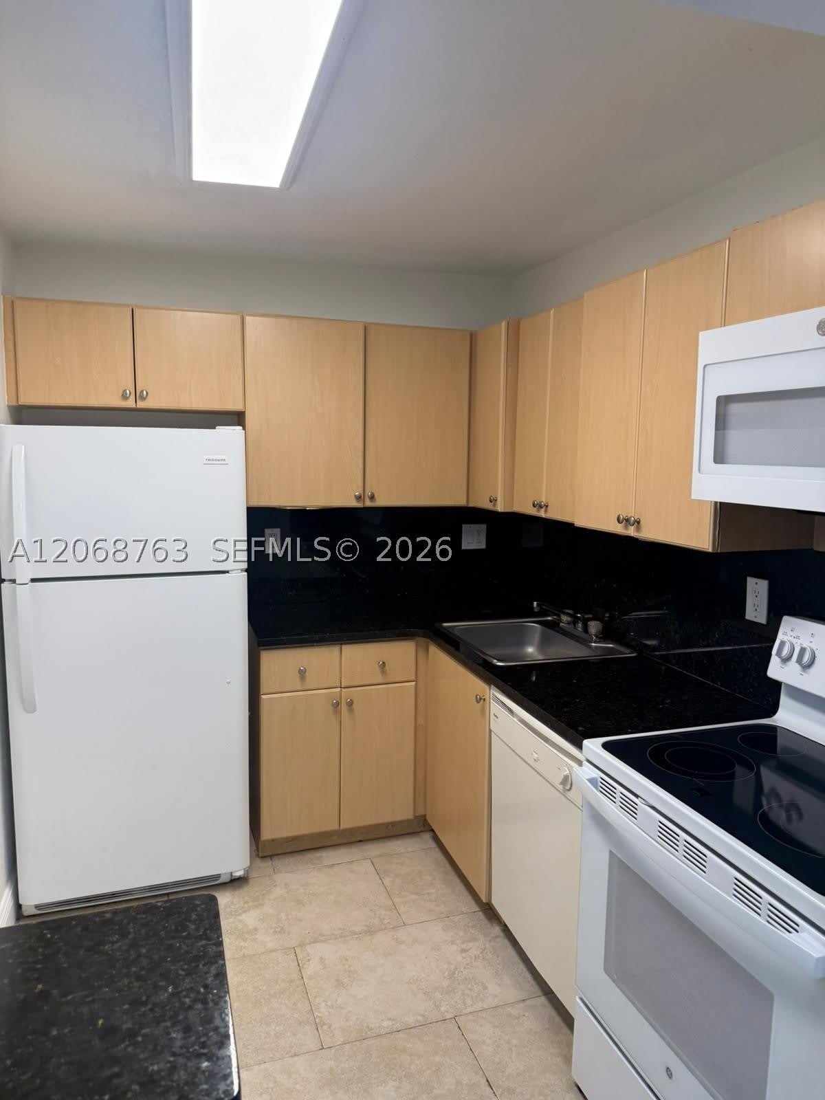 7110 NW 179th St – photo 3