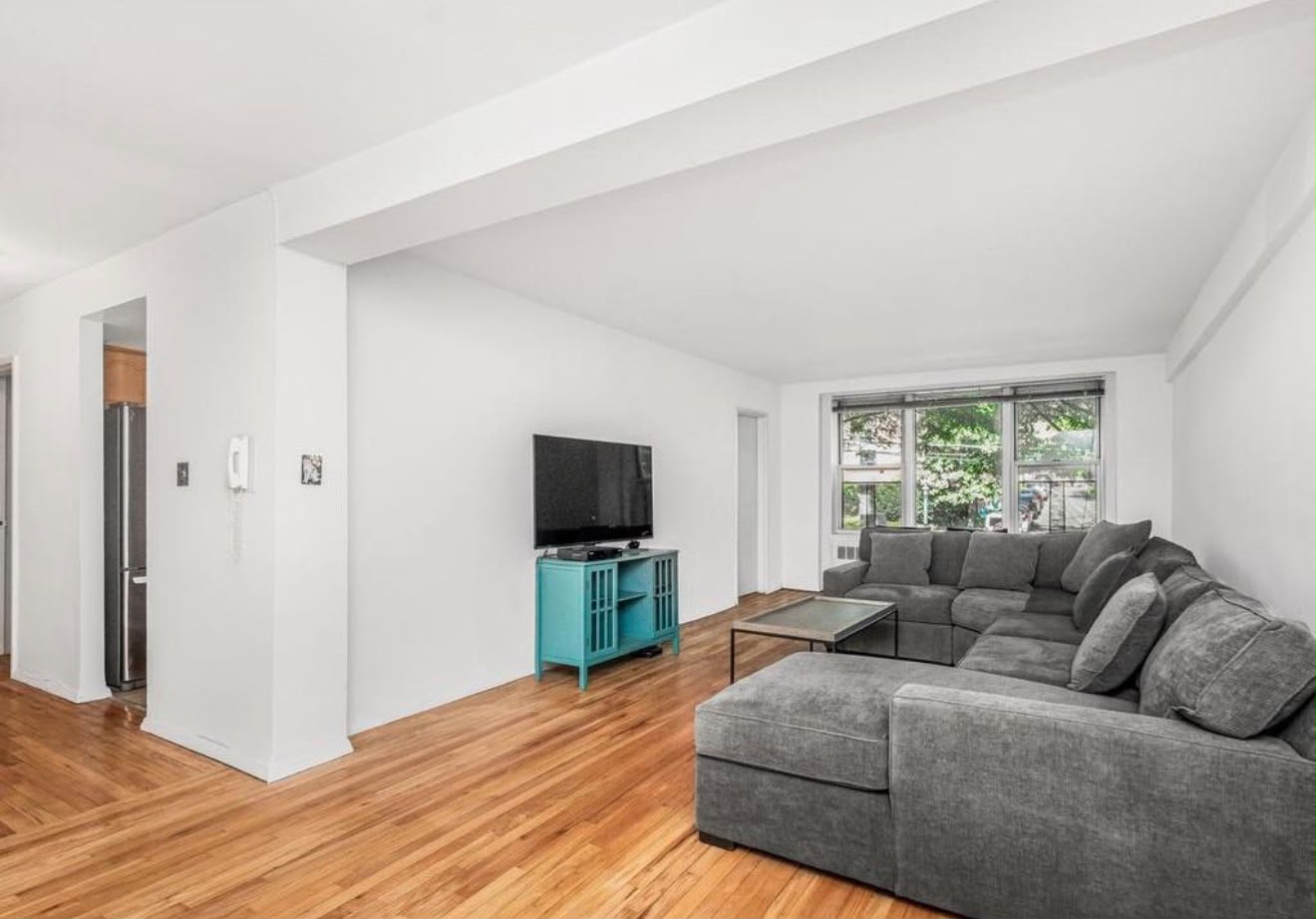 2736 Independence Ave # 7654 – photo 1