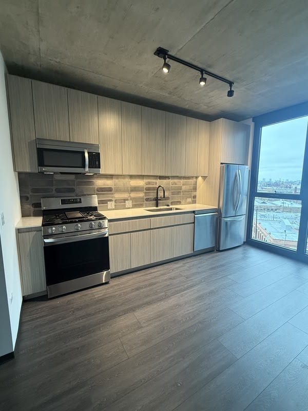 1415 W Randolph – photo 2