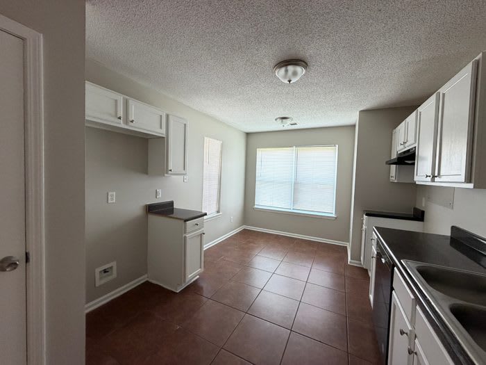 4554 Rosswood Drive – photo 4
