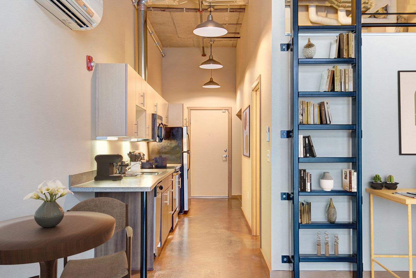 708 Uptown Apartments – photo 4
