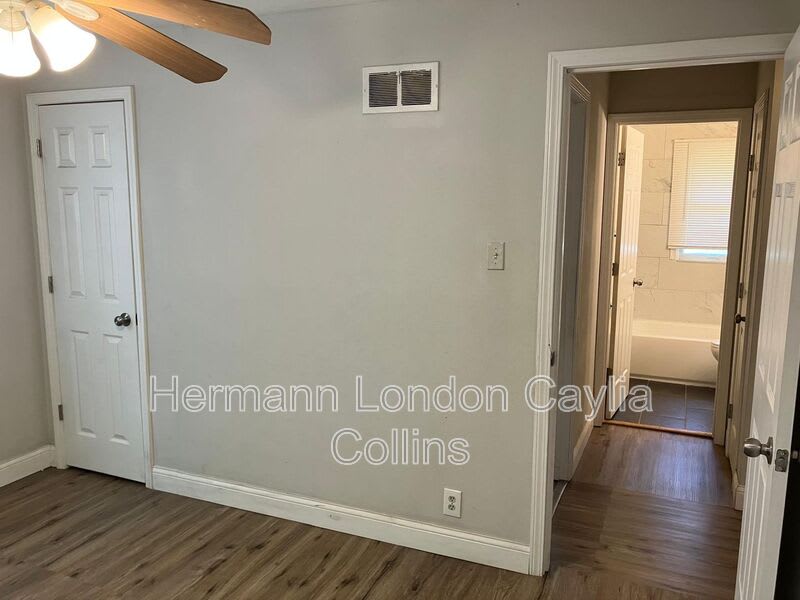 10072 Ashbrook Dr – photo 5