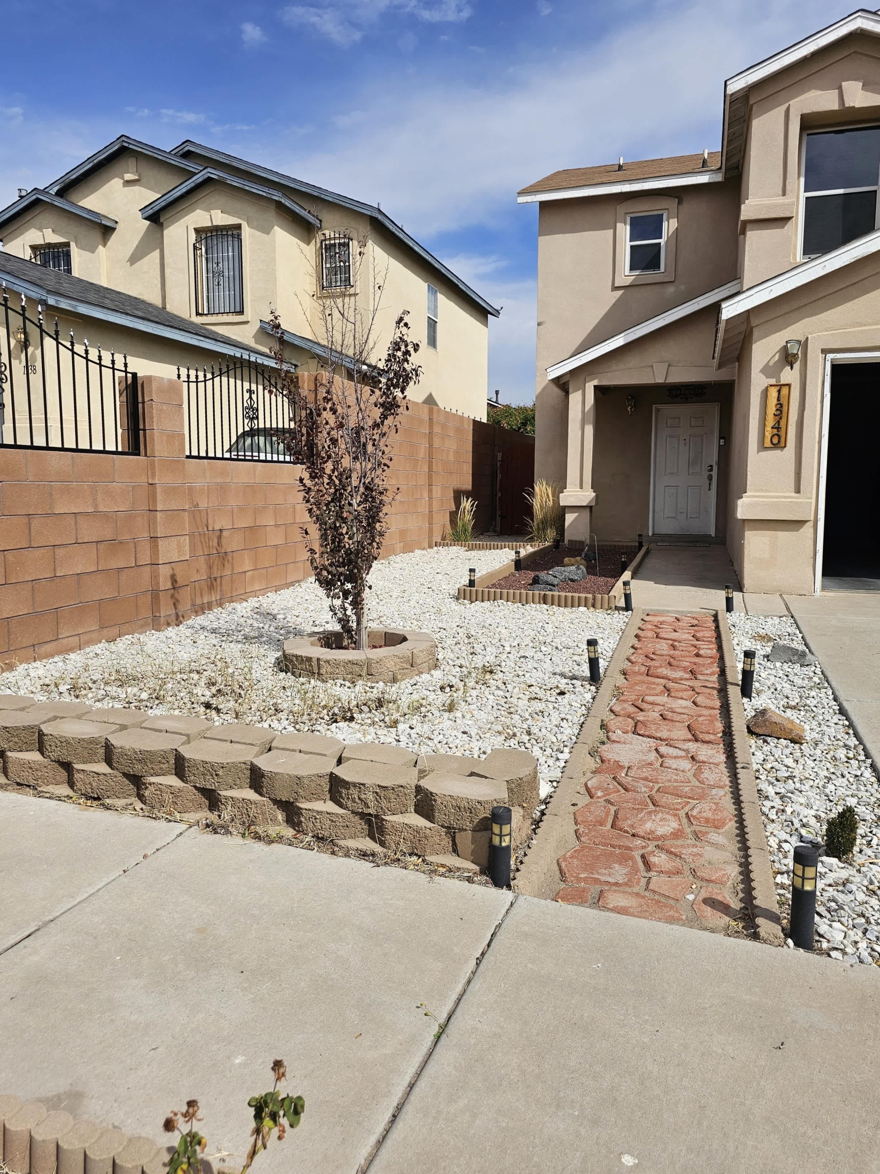 1340 Ojo Sarco St Sw – photo 3