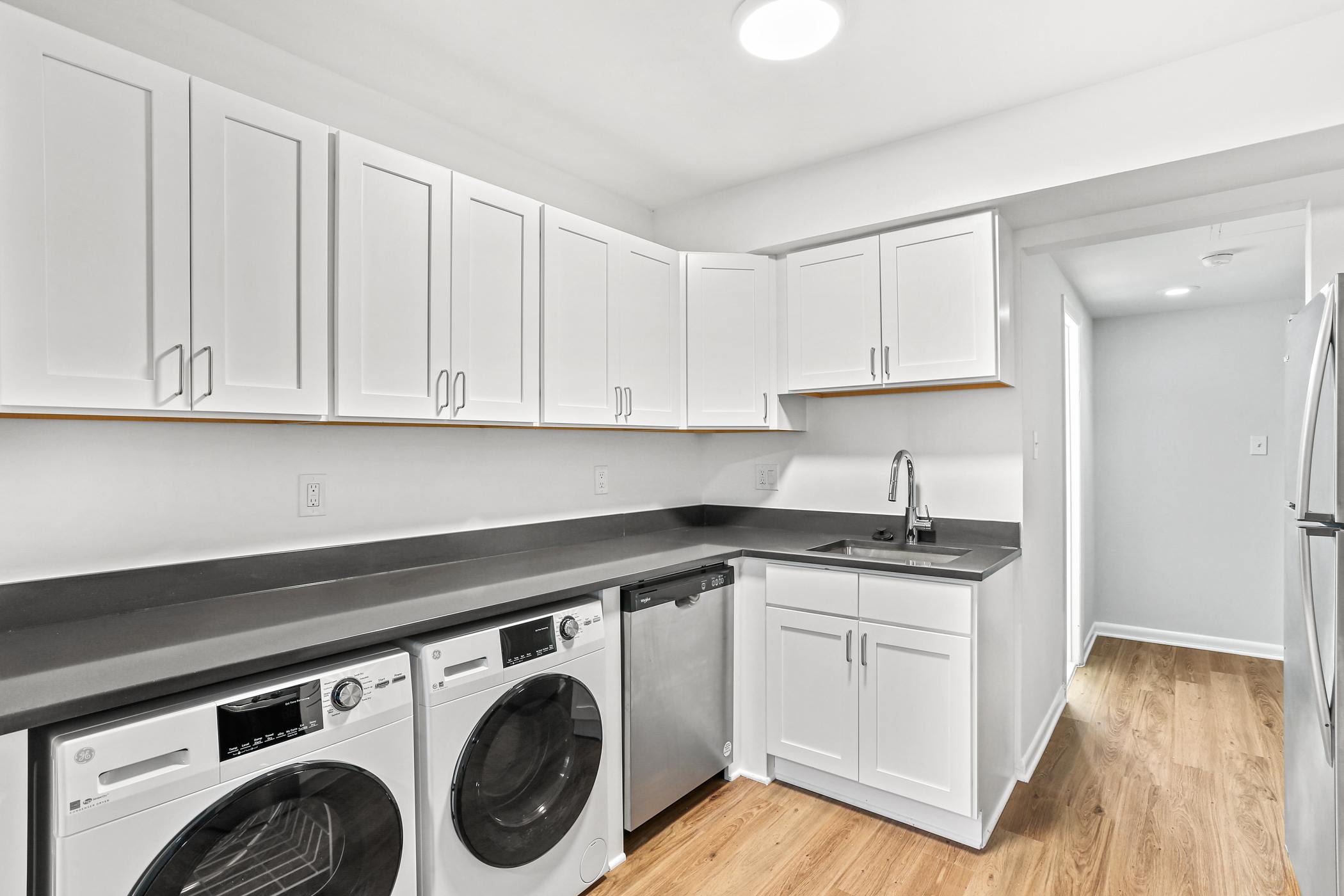 Fairway Apartments – photo 1