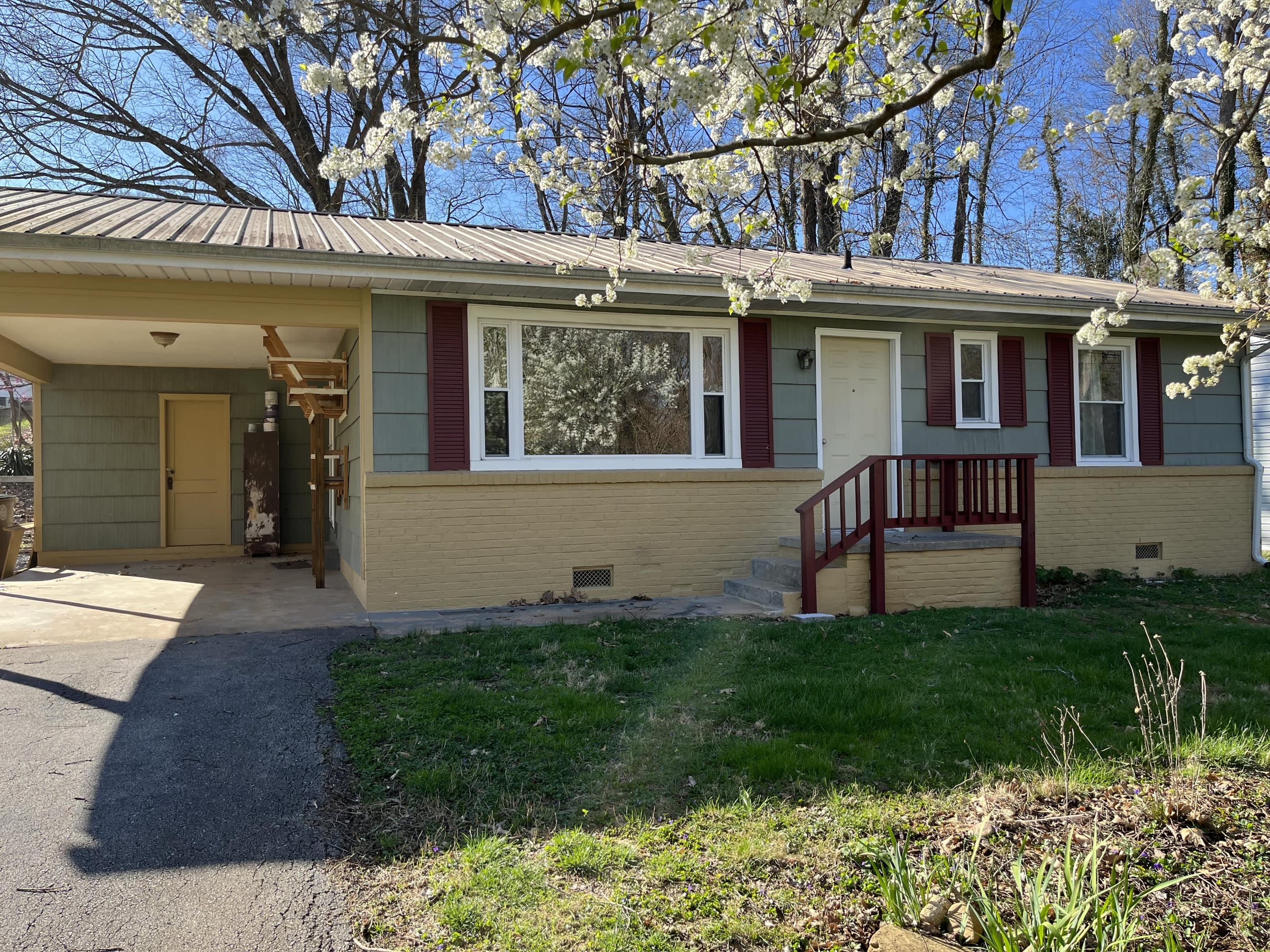 2911 Davis Street Southeast – photo 2