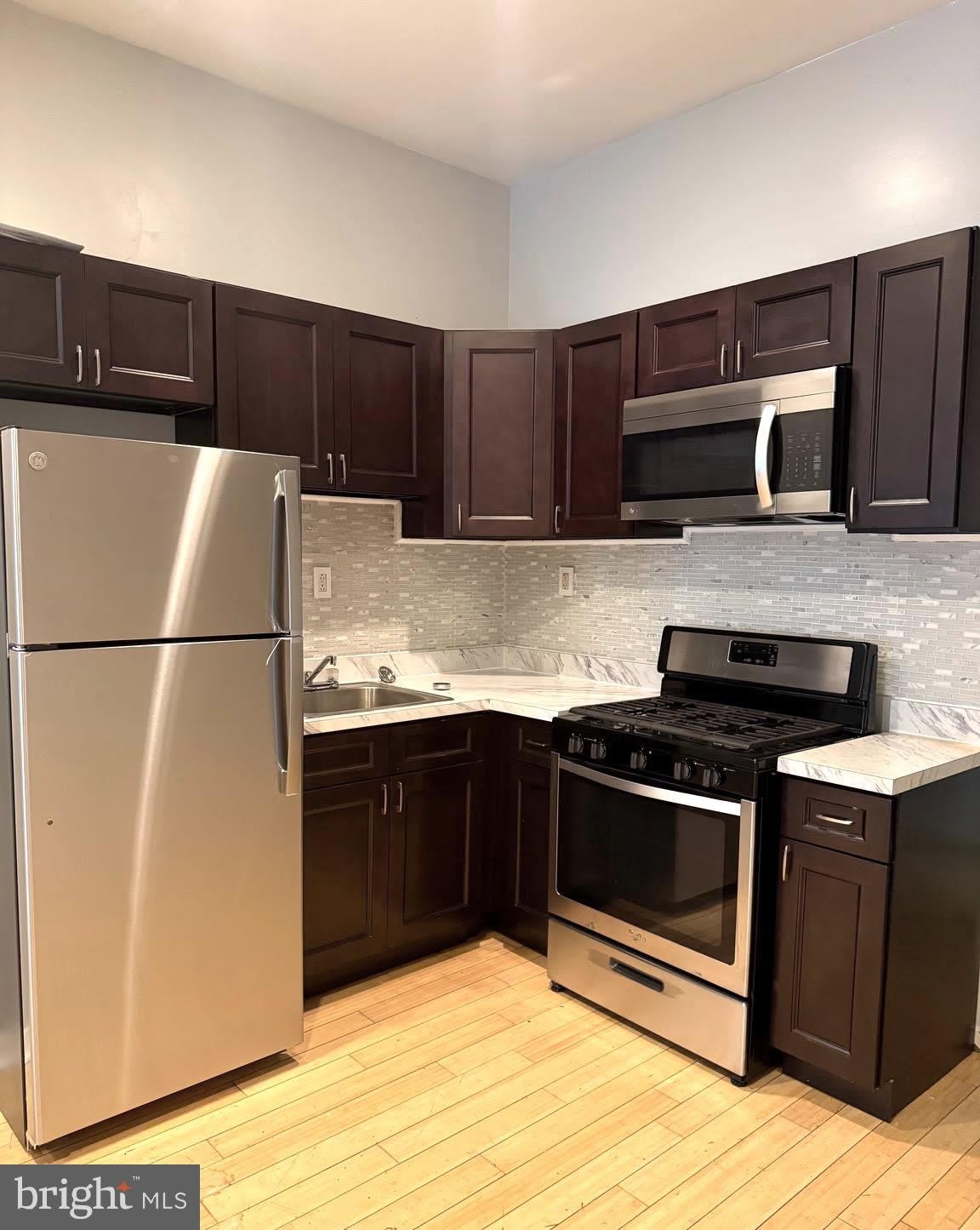 3211 W MONTGOMERY Avenue – photo 4