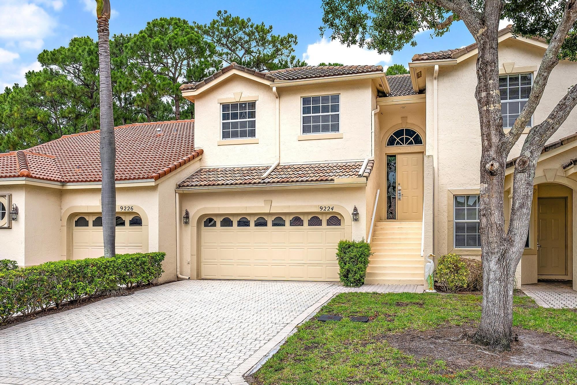 9224 Wentworth Lane – photo 1