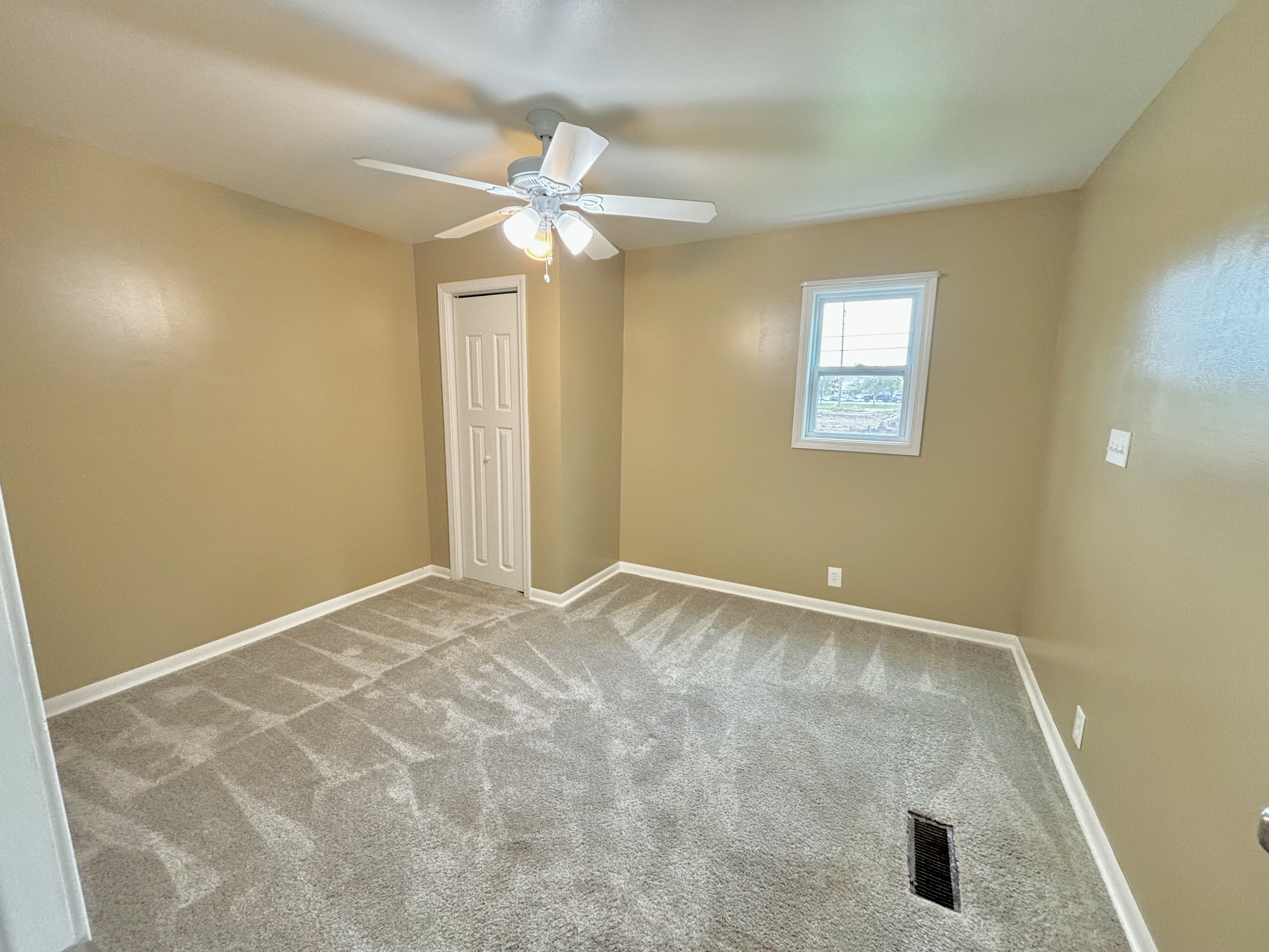 1205 Sycamore Street – photo 3