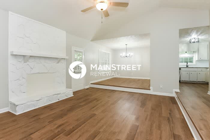 2741 Hawk Trace Northeast – photo 2