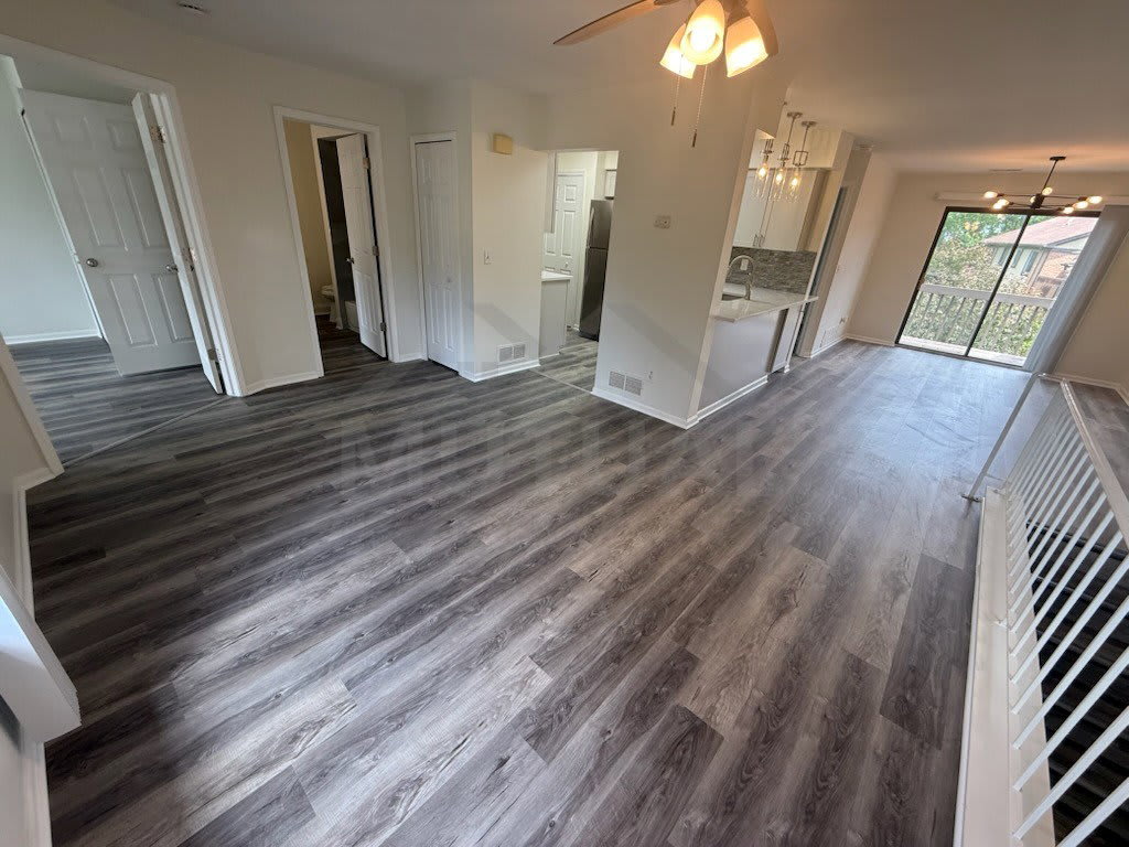 1560 Meadowside Drive – photo 4