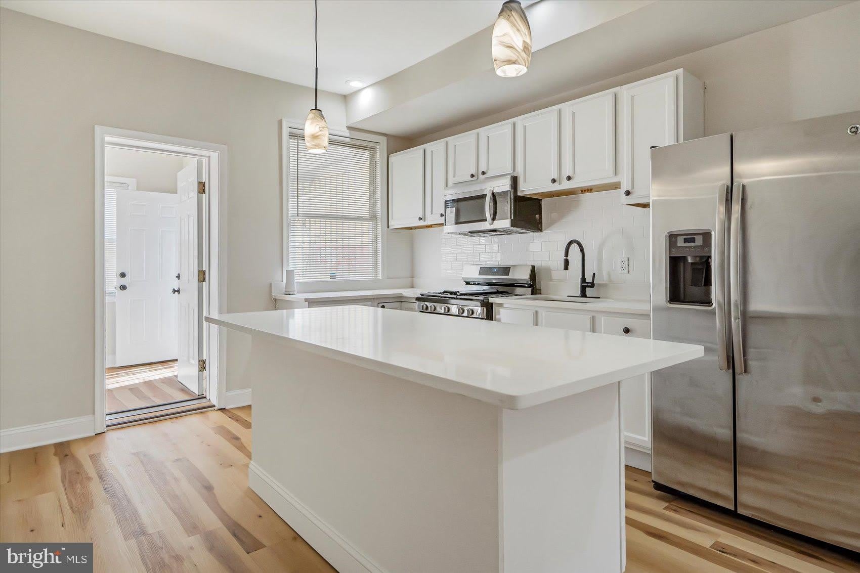 705 N MILTON Avenue – photo 1