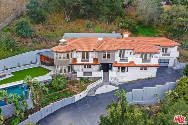 3373 Coldwater Canyon Ave – photo 1