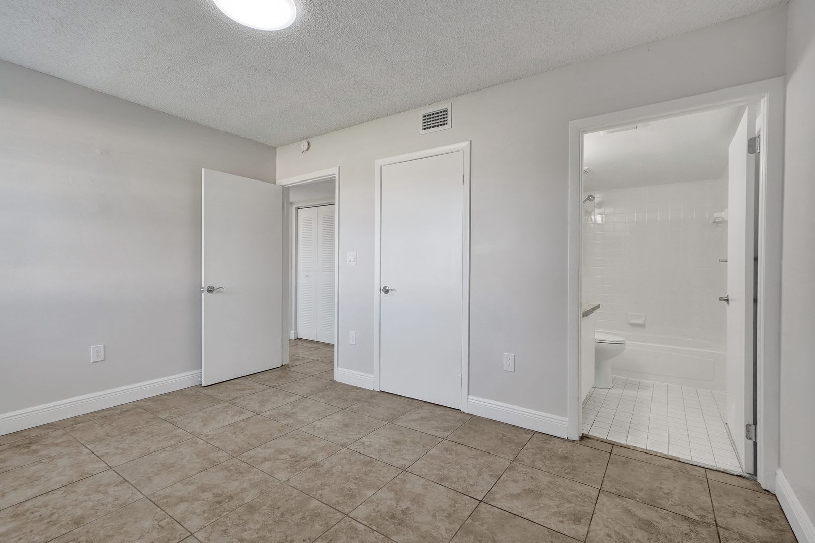 3 Bedroom 2 Bathroom Housing Choice Vouchers Accepted Hcv Rent Subject To Pha Approval And Rent Reasonableness – photo 4