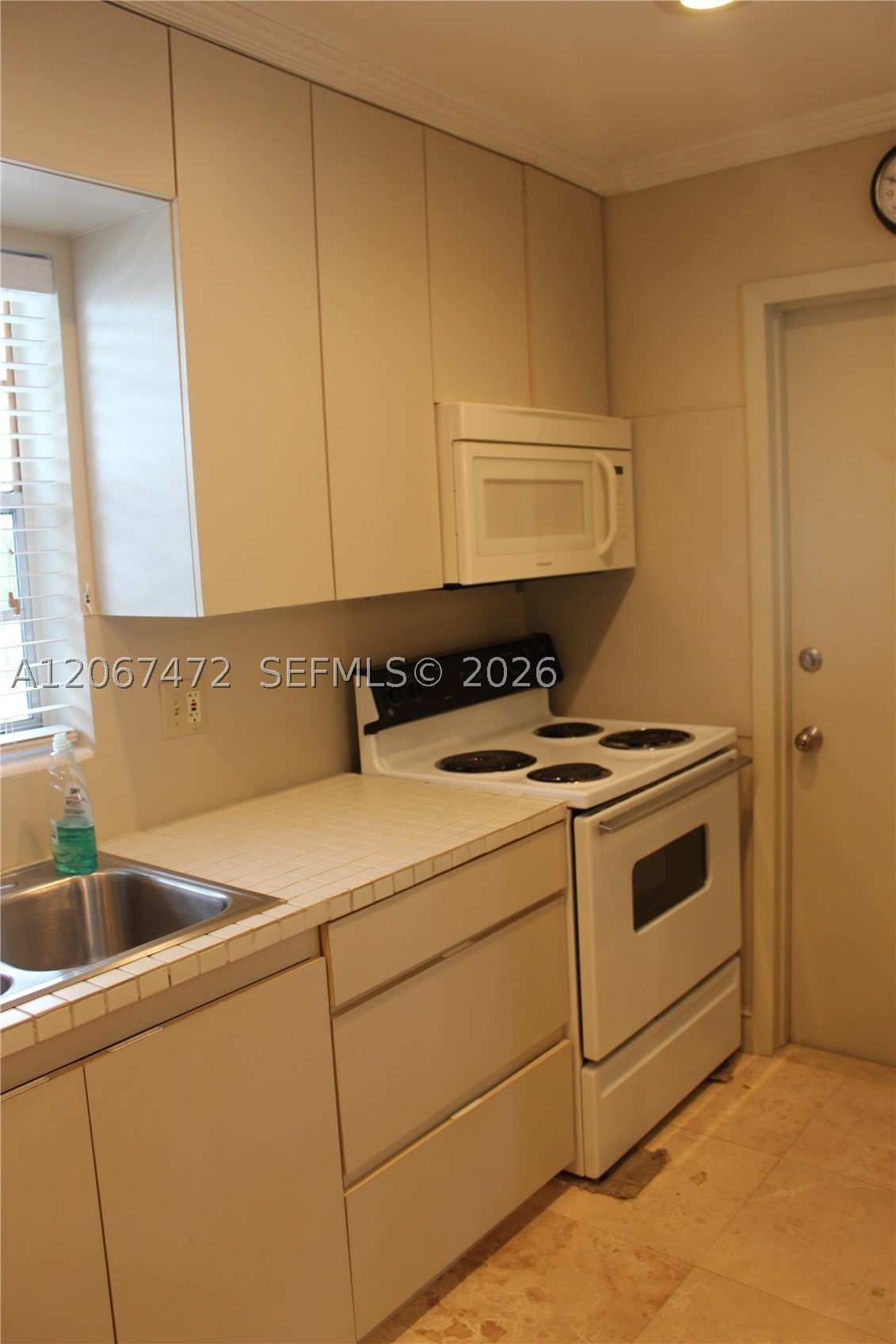 7550 SW 82nd St – photo 2