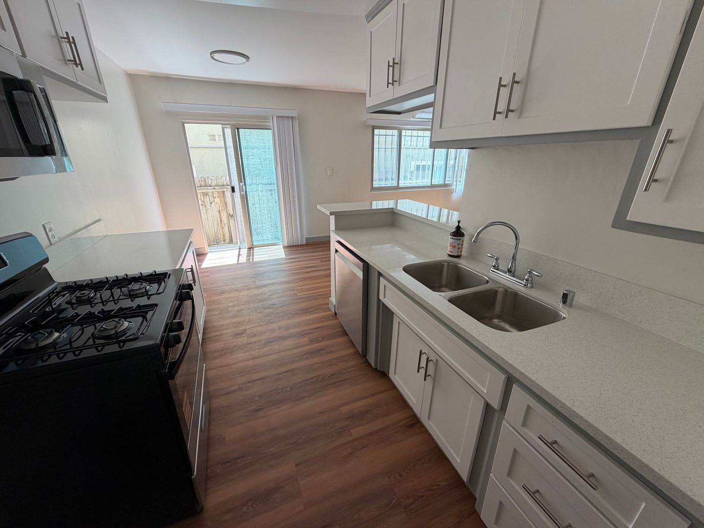 s7769 – photo 3