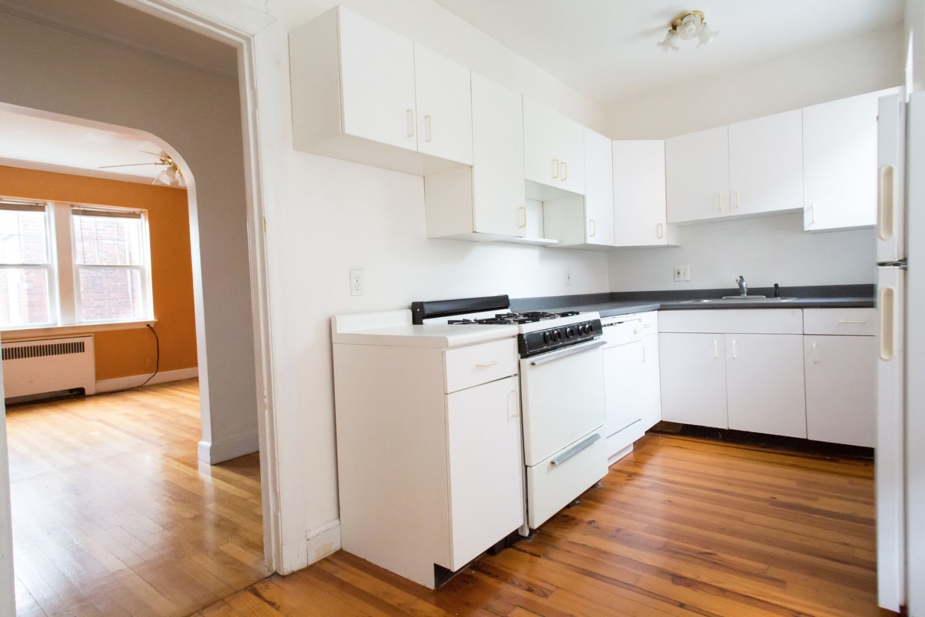 22 Fairbanks St – photo 3
