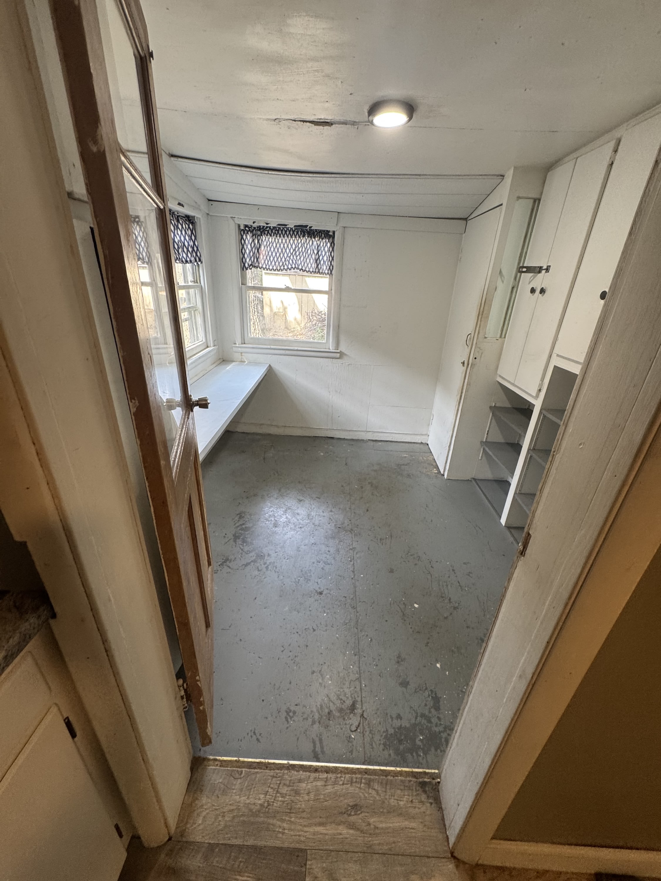 119 Northwest Story Street – photo 5