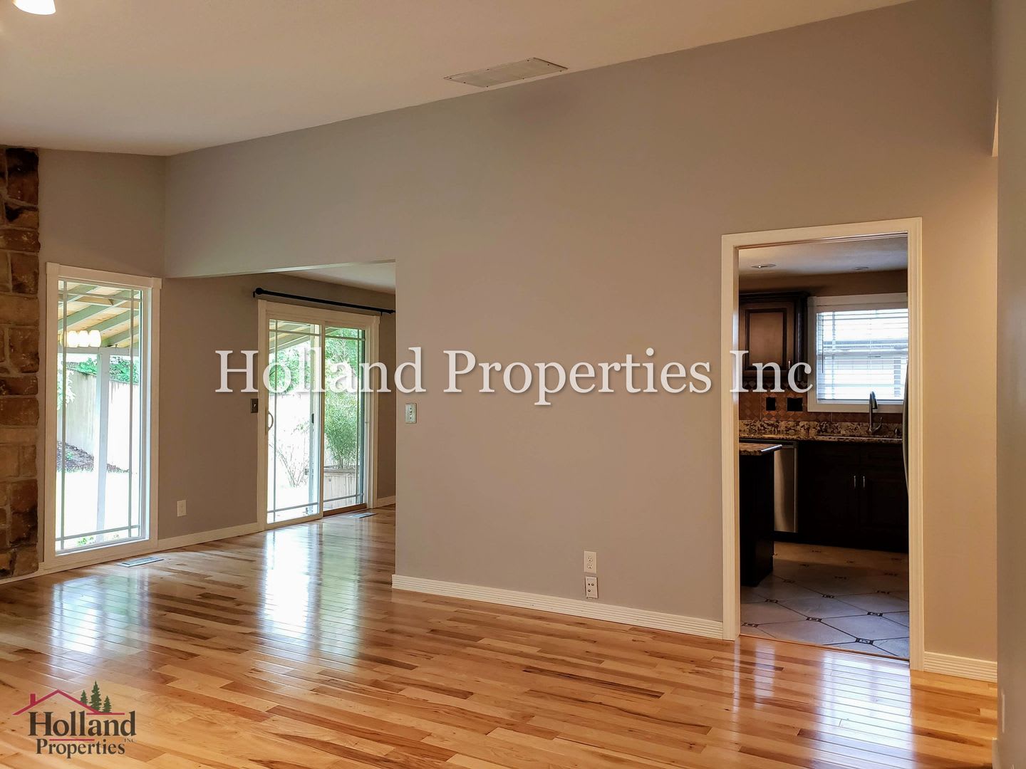 Beautiful Single Level 3 Bedroom Home In Aloha – photo 5