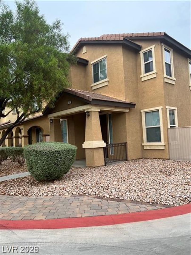 Beautiful 3-Bedroom Home with Loft in North Las Vegas – photo 1