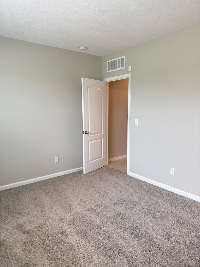 123 College Street – photo 4