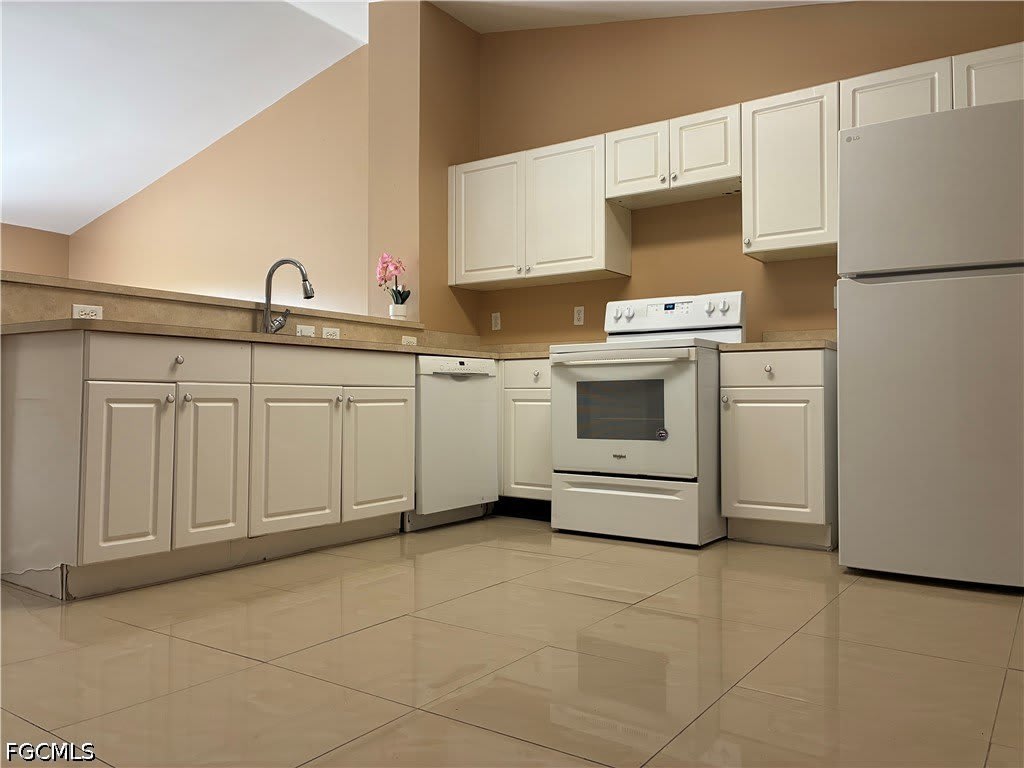 10741 Robinson Street – photo 3
