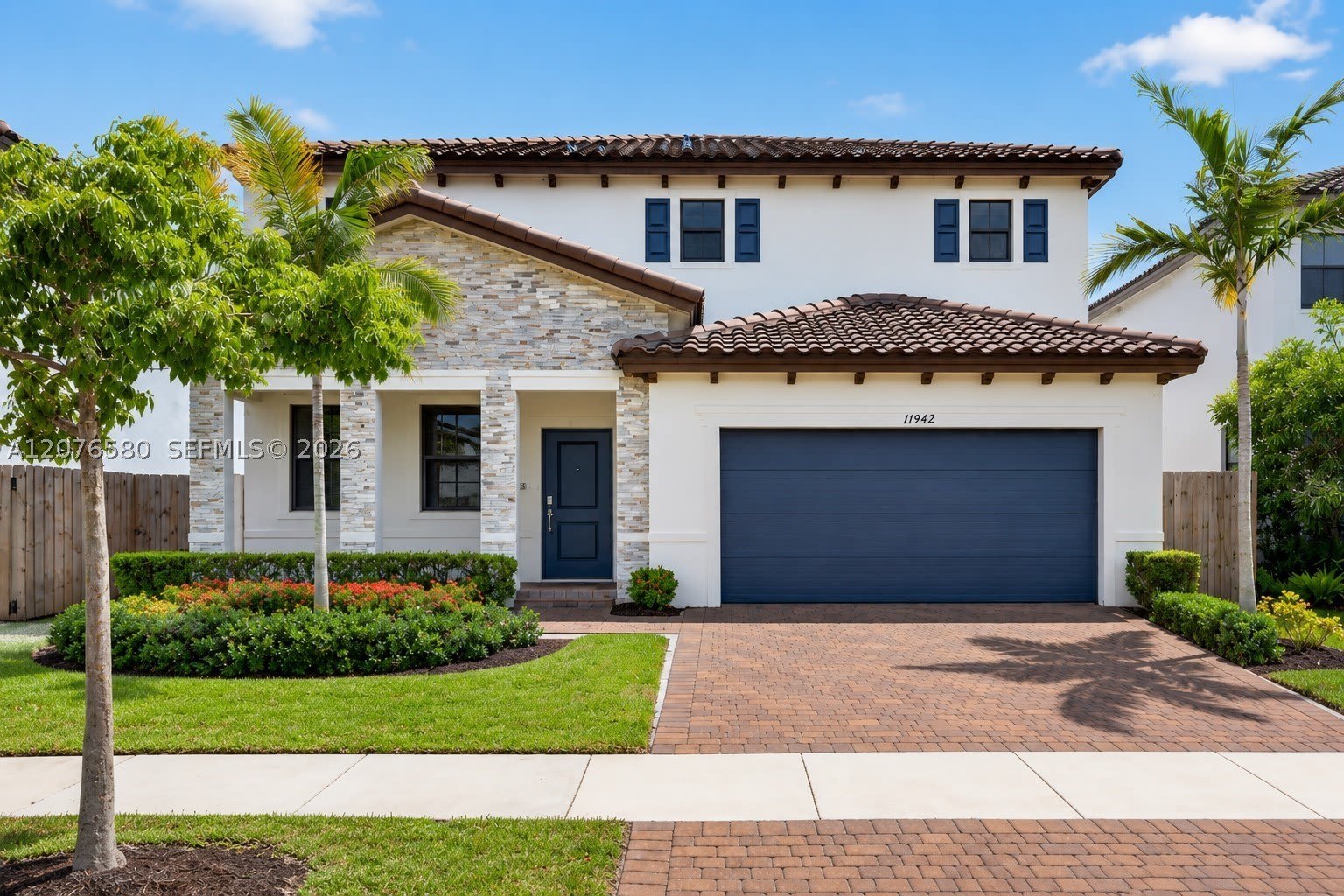 11942 SW 239th St – photo 1