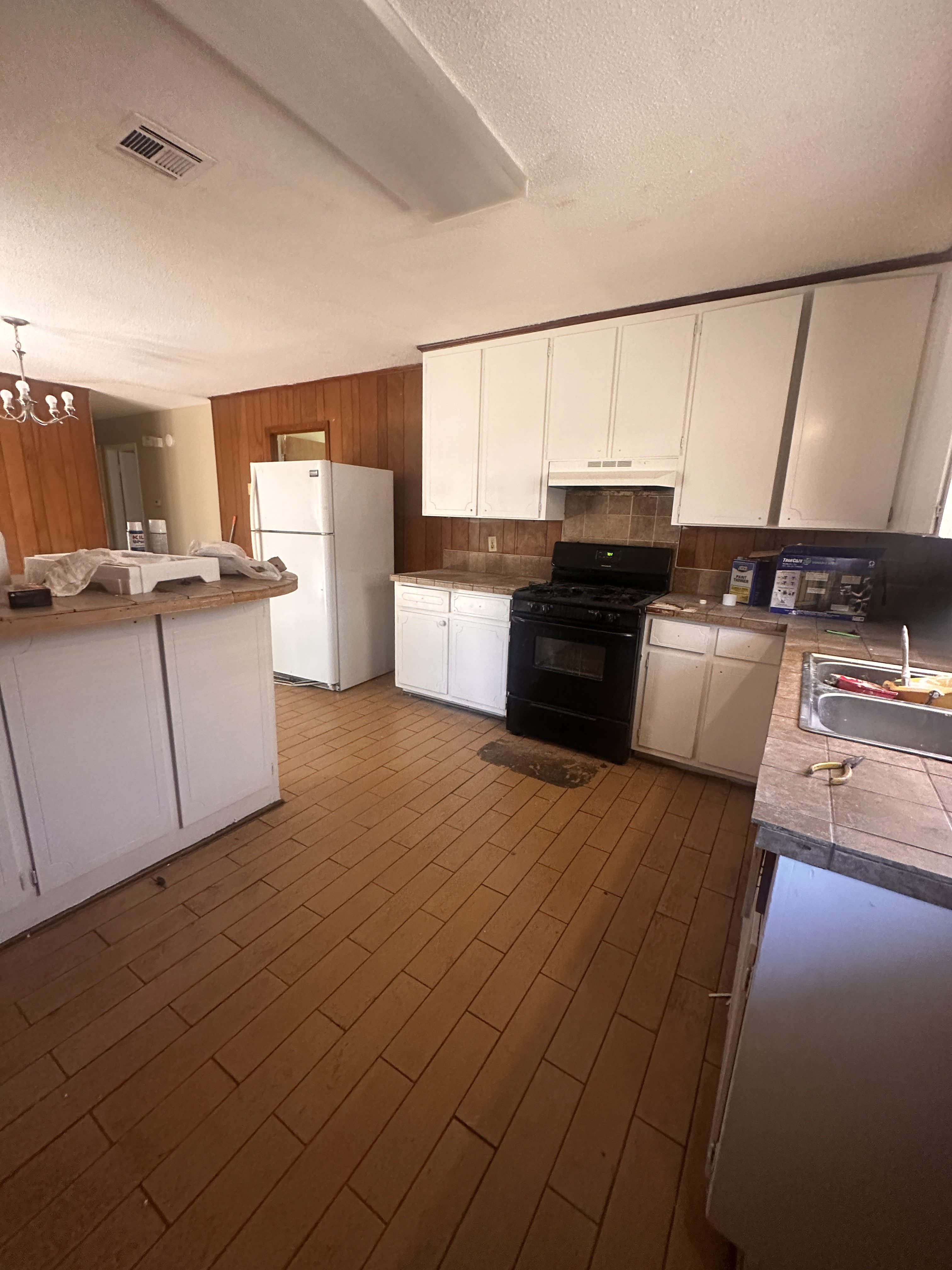 4031 Davenport Dr – photo 3