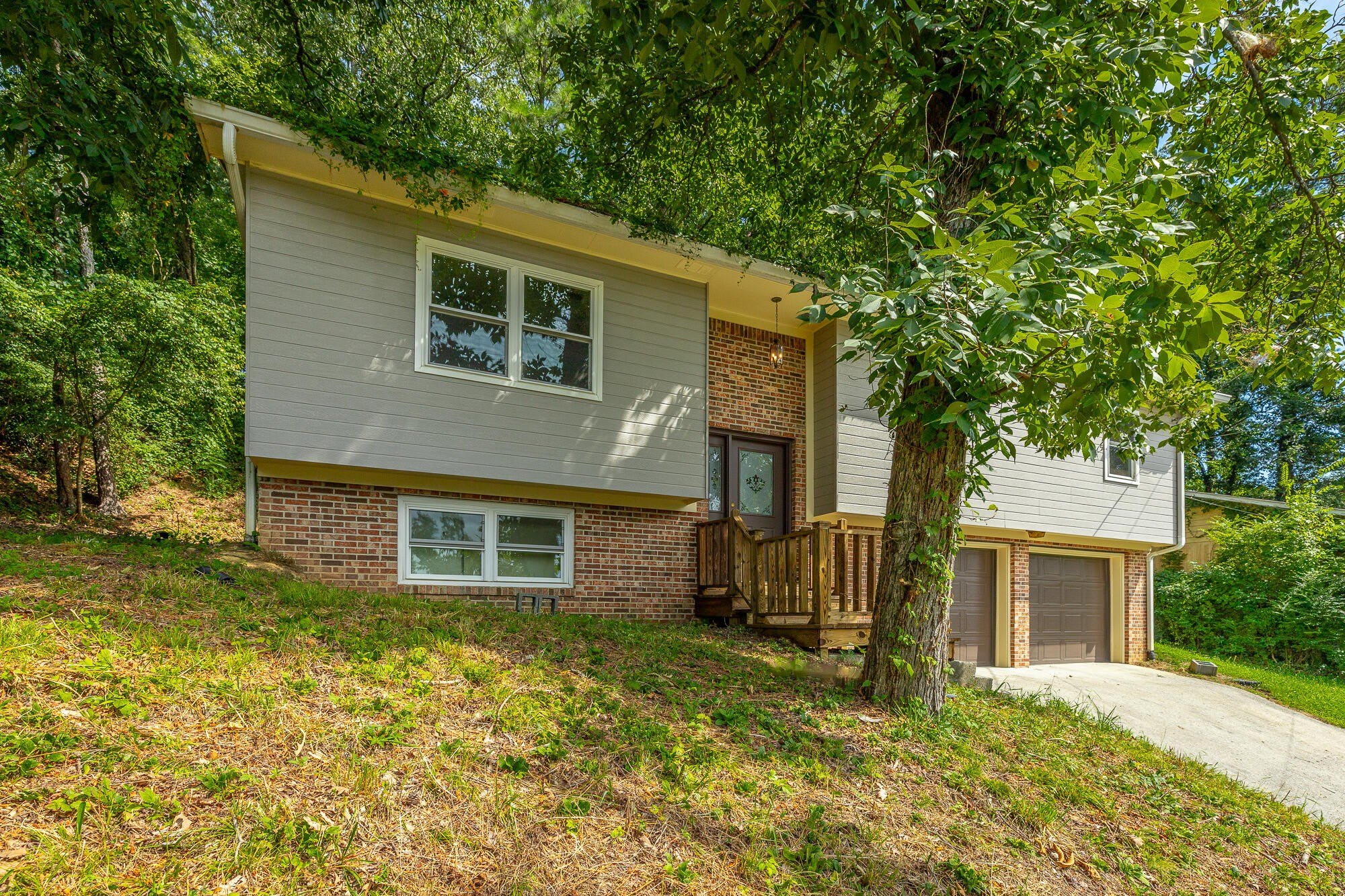 548 Benson Drive – photo 2