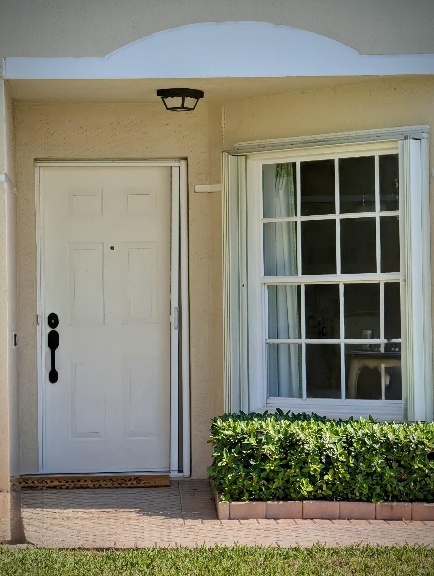 9391 Bridgeport Drive – photo 2