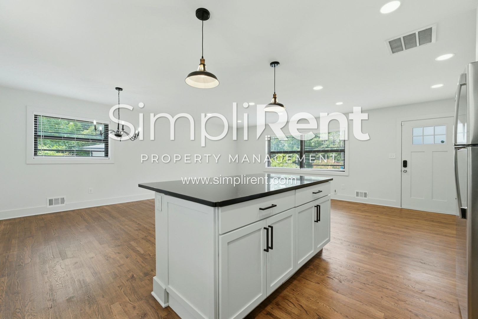 *First Month's Rent Free w/ a 13 month Lease* – photo 5