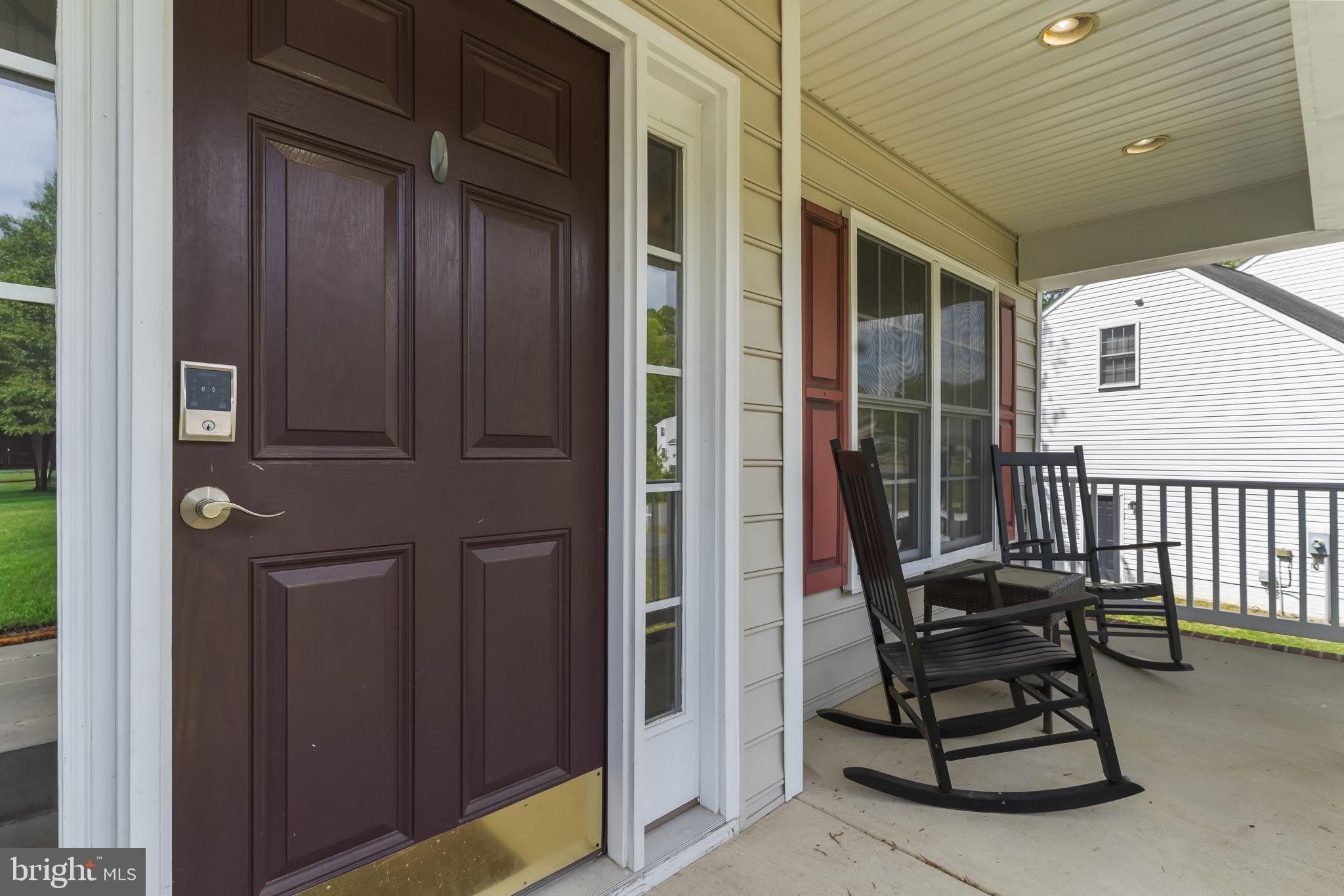 9533 BARBARAS Way – photo 2