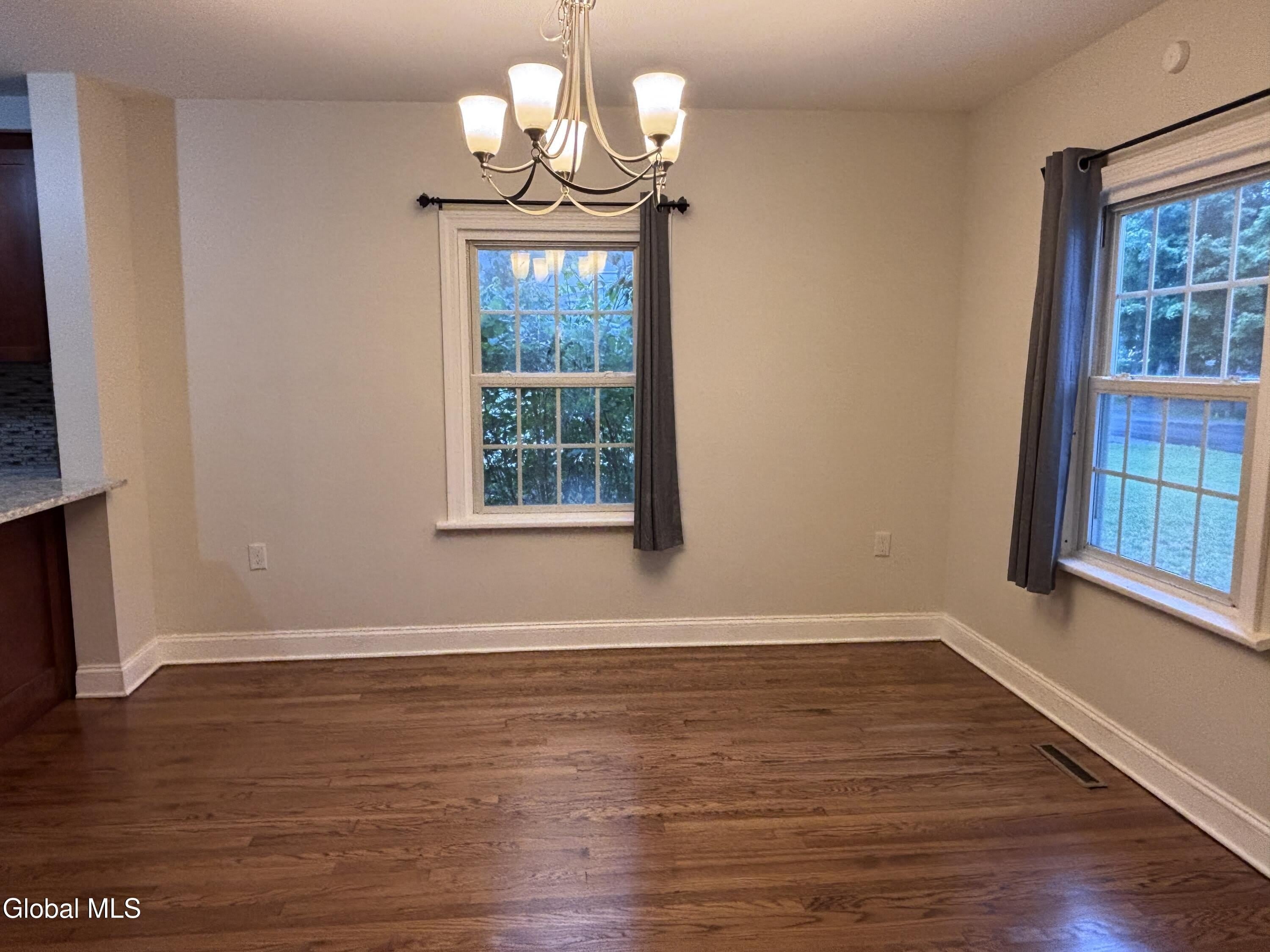 1422 Regent Street – photo 4