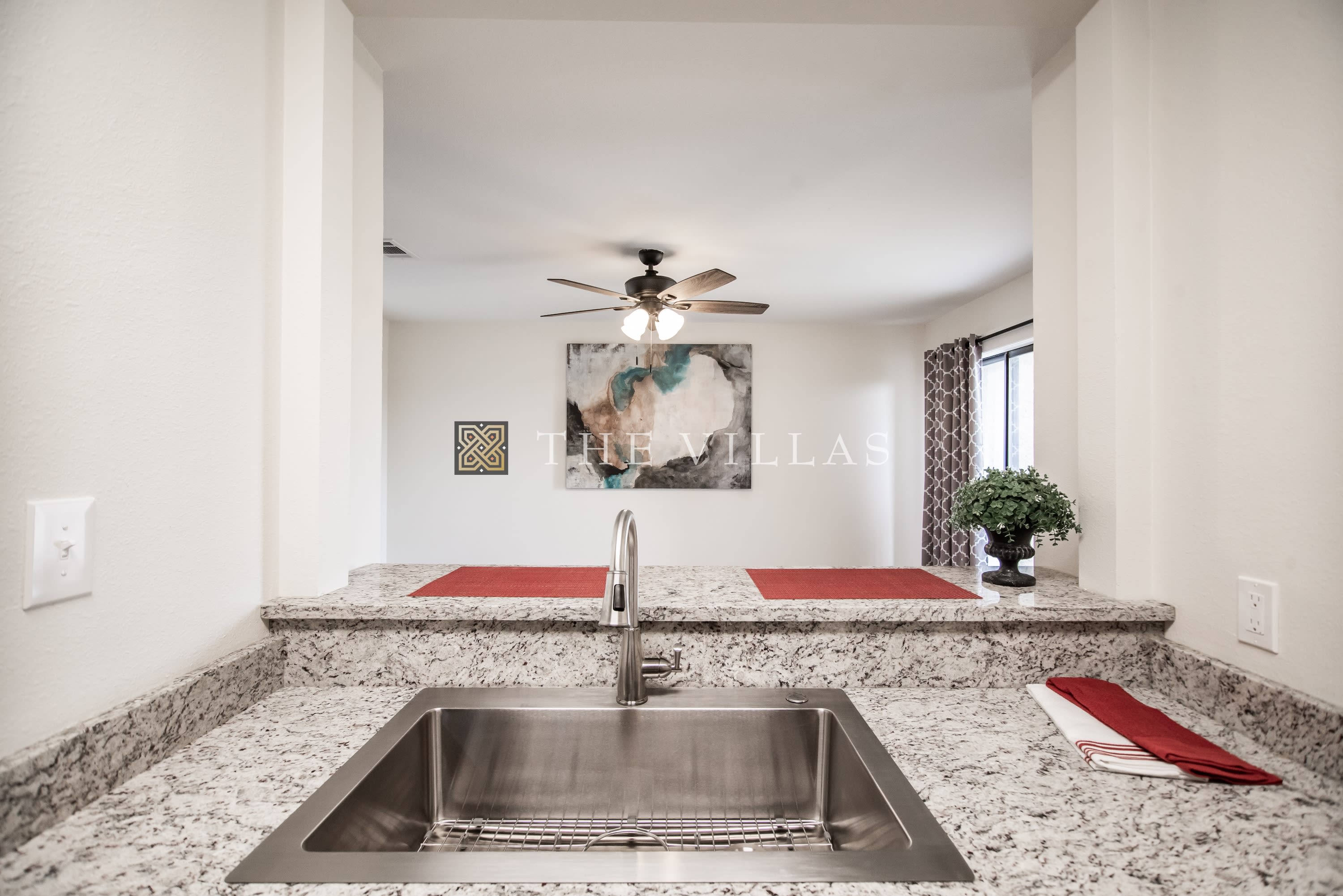 121 Costa Del Oro St – photo 3