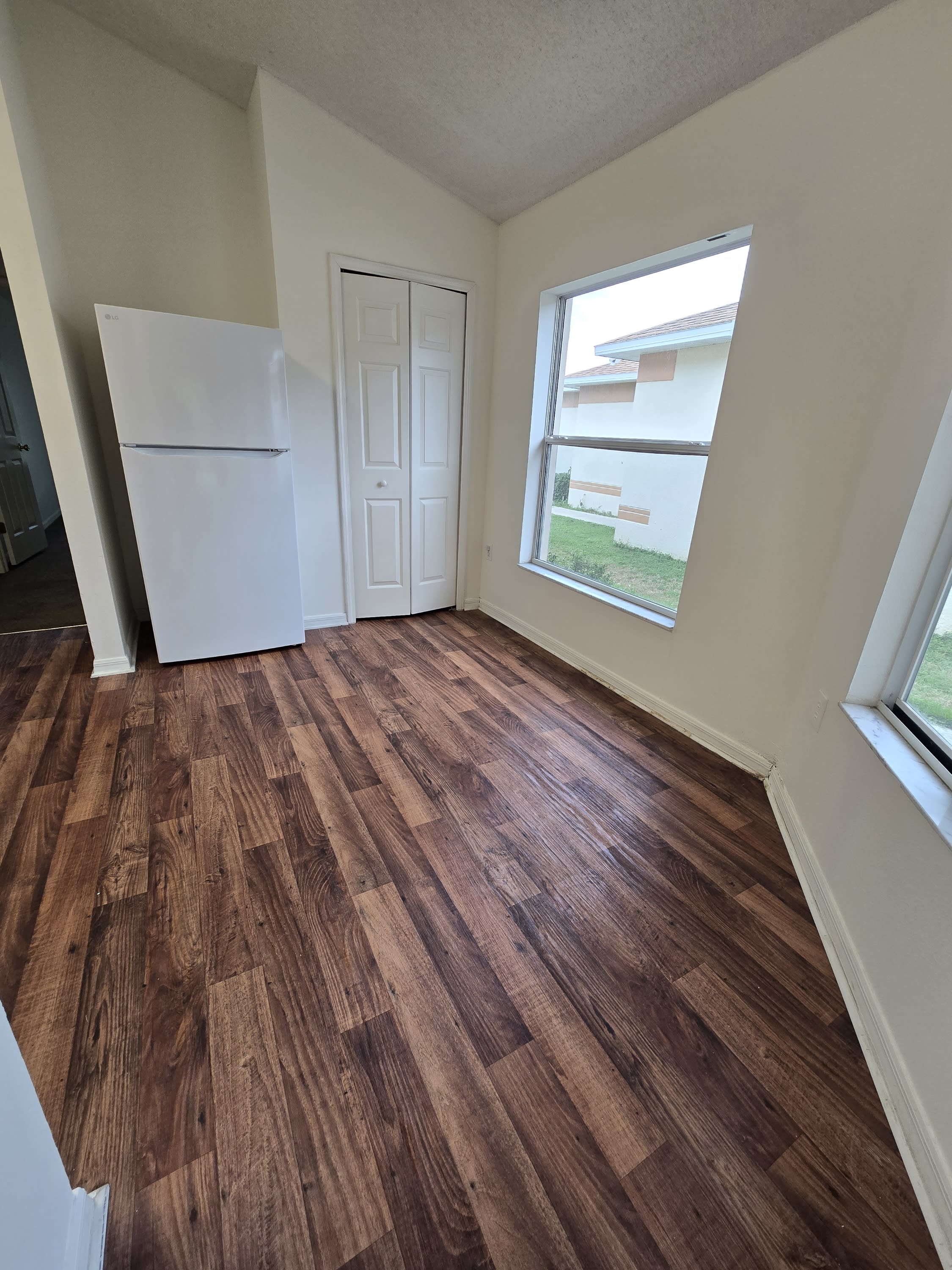 12932 Fieldmoor Ct – photo 5