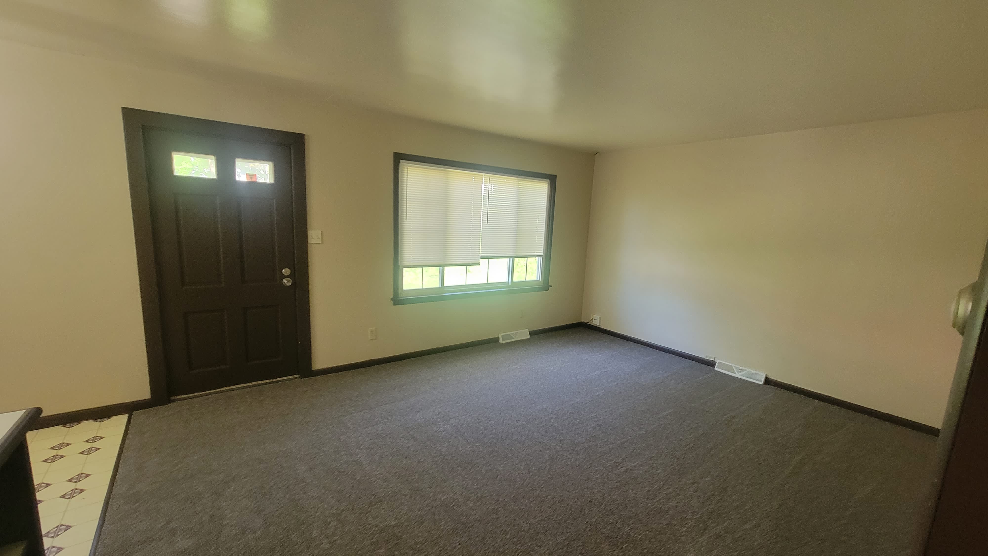 1450 Newton St – photo 2