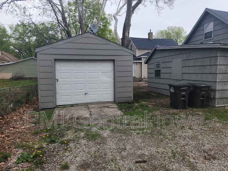 290 E 17th St – photo 3