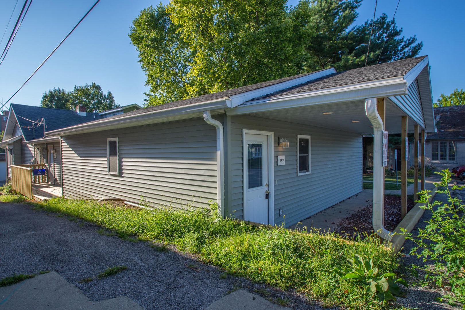 209 N. Madison – photo 1