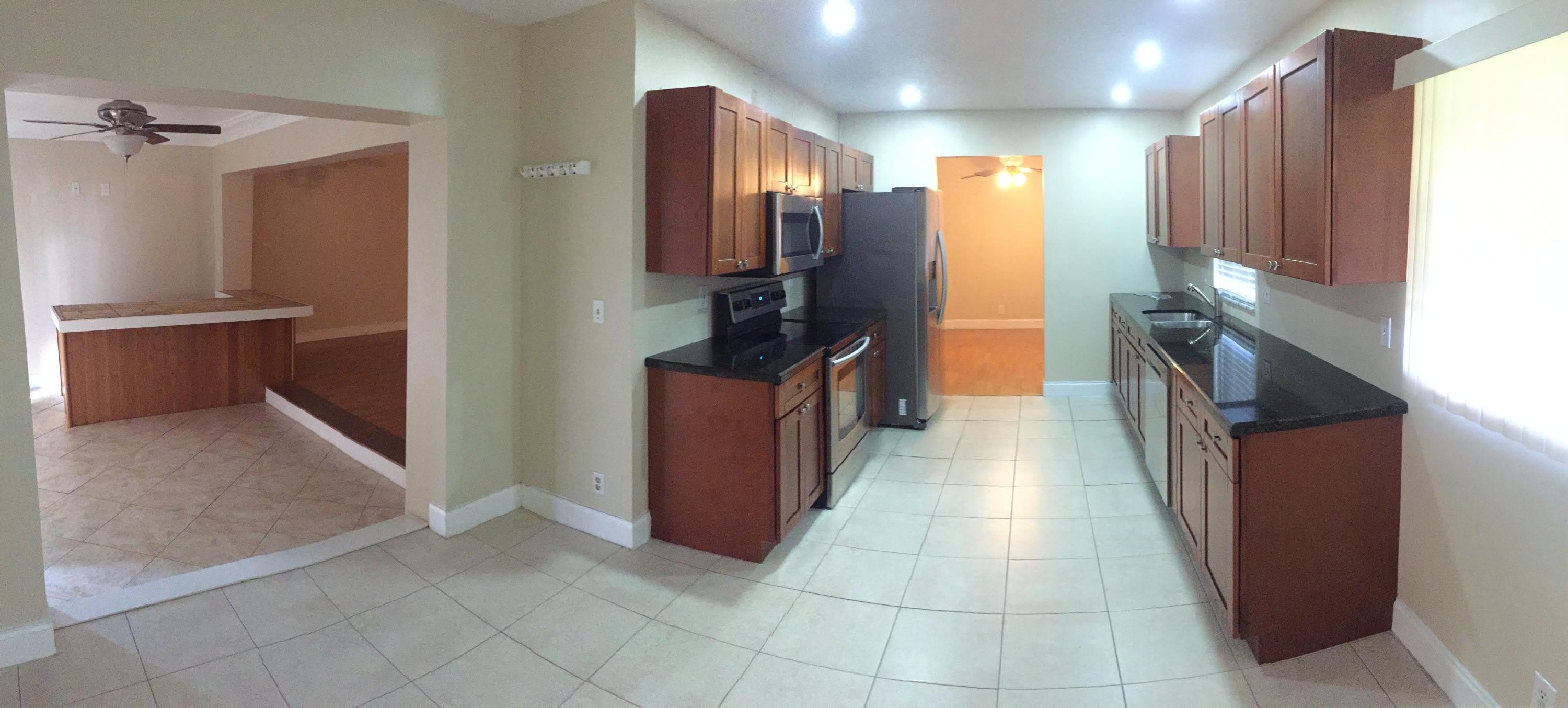 22447 Sw 56Th Avenue – photo 3