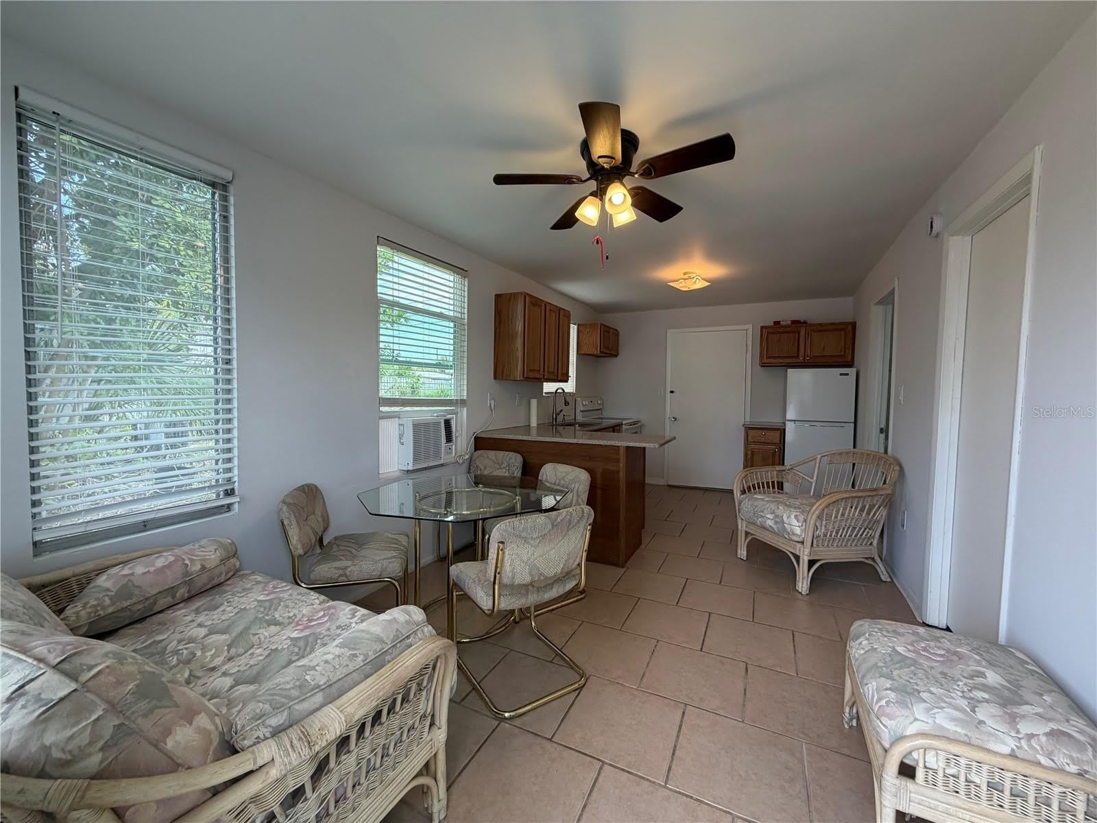 8513 HERBISON Avenue – photo 2
