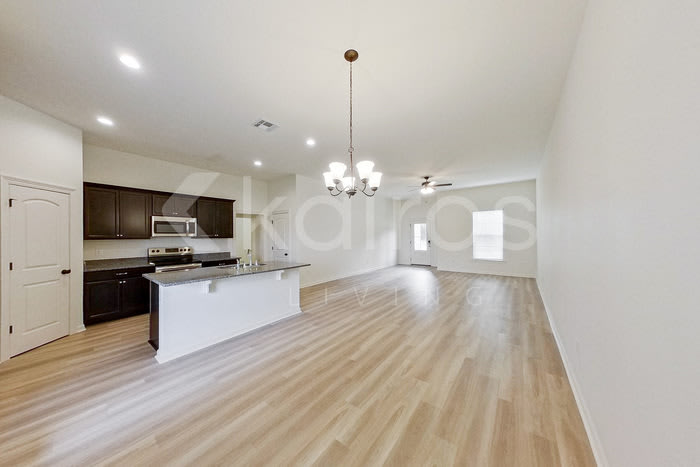 101 Salvat Drive – photo 4