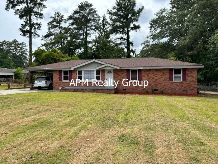 1421 Adella Street – photo 1