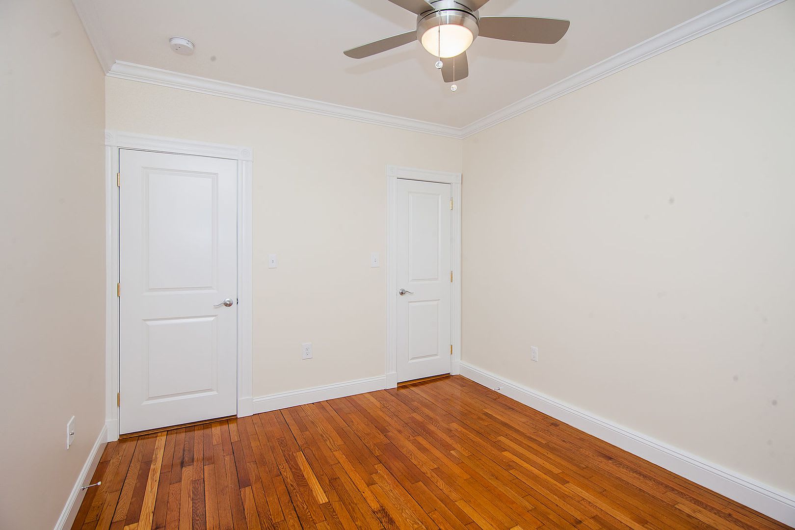 Charming 1 Bedroom-No Broker Fee – photo 5