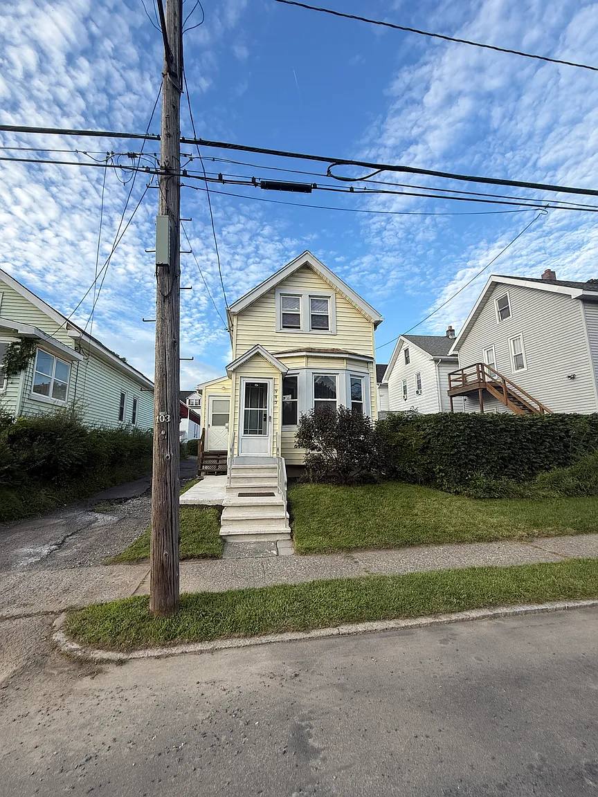 943 State St – photo 5