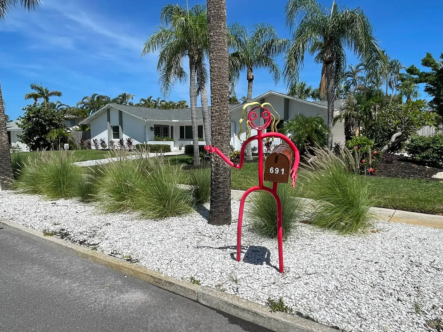 Luxury Annual Rental with Resort-Style Pool on Longboat Key – photo 2