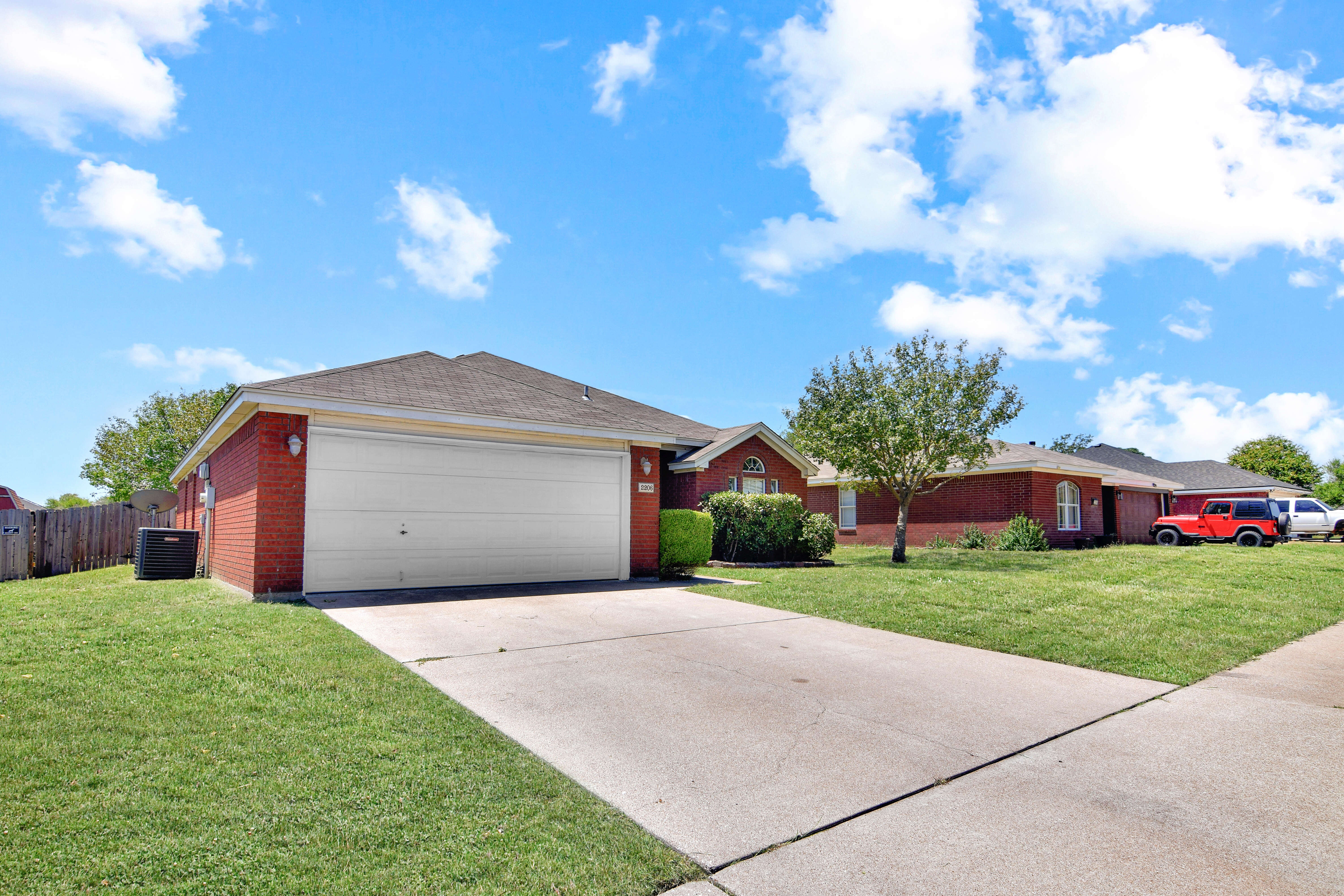 2206 Sandstone Dr – photo 3
