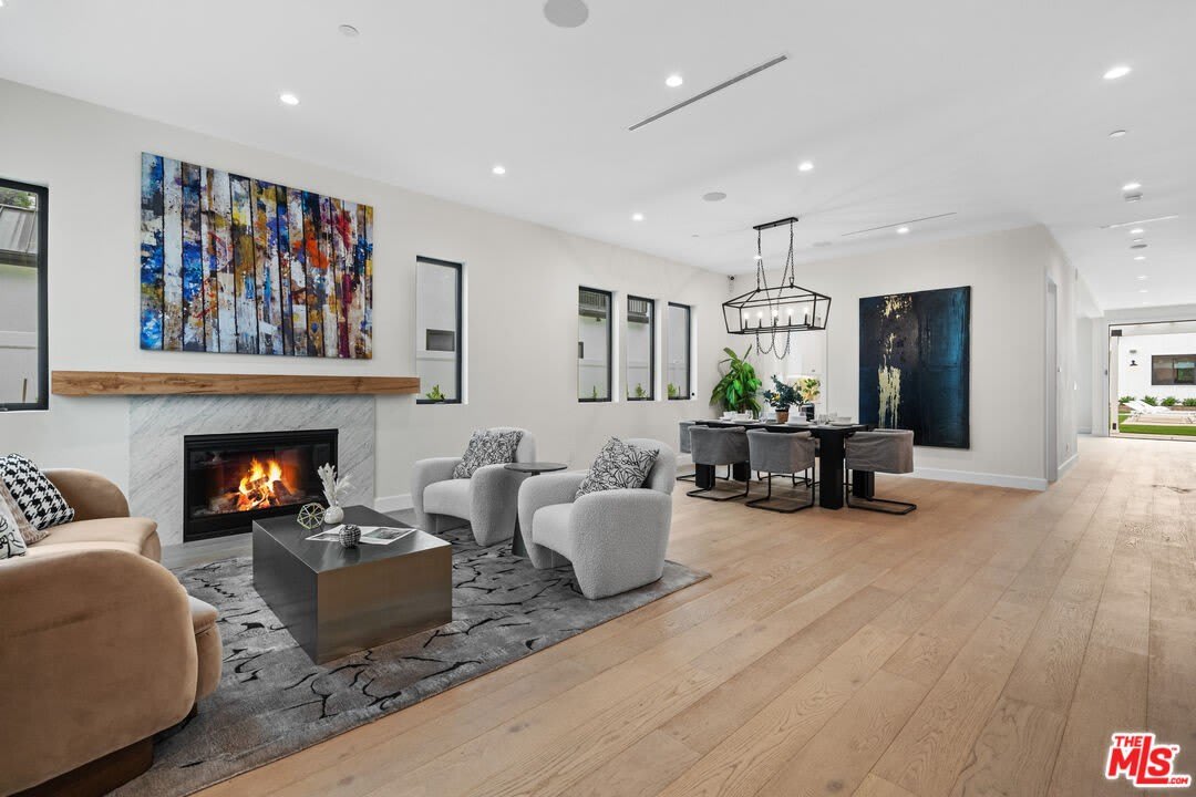 4475 Mammoth Ave – photo 1