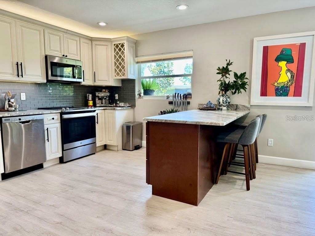 1815 Barker Drive – photo 4